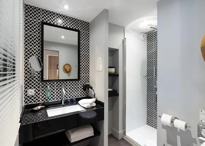 莱斯2别墅酒店 3* 滨海图维列