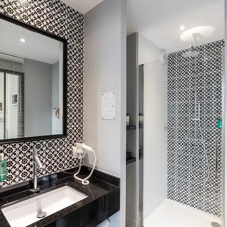 Hotel Les 2 3*