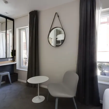 Les 2 מלון טרוביל-סור-מאר