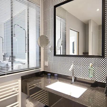 Les 2 מלון טרוביל-סור-מאר