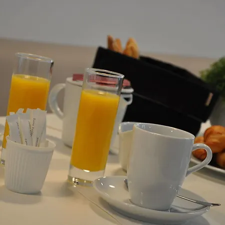 Les 2 Hotel 3*