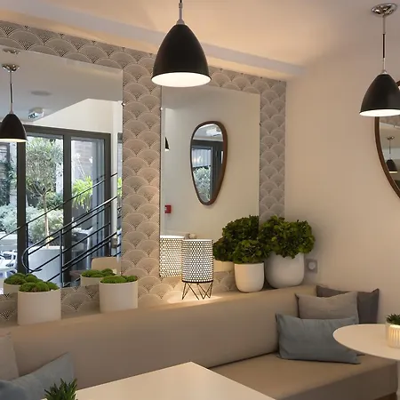 Les 2 Hotel