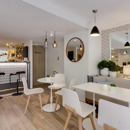 Hotel Les 2 3*