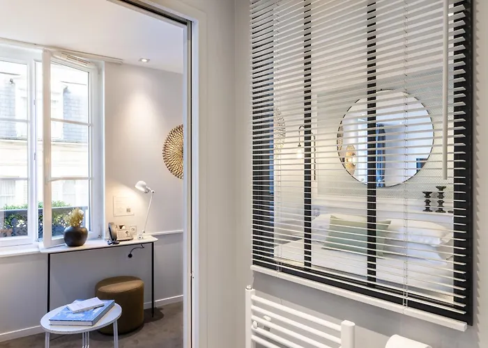 Les 2 מלון טרוביל-סור-מאר