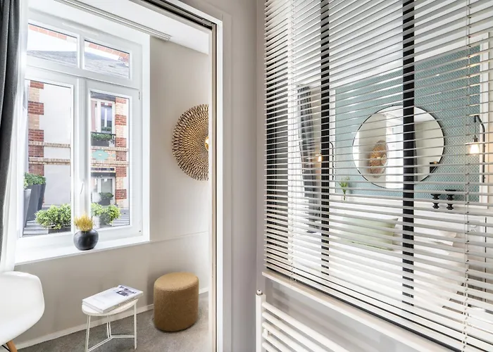 Les 2 מלון טרוביל-סור-מאר